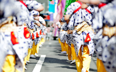 Les Corsos en Belgique : Une Tradition Fleurissante